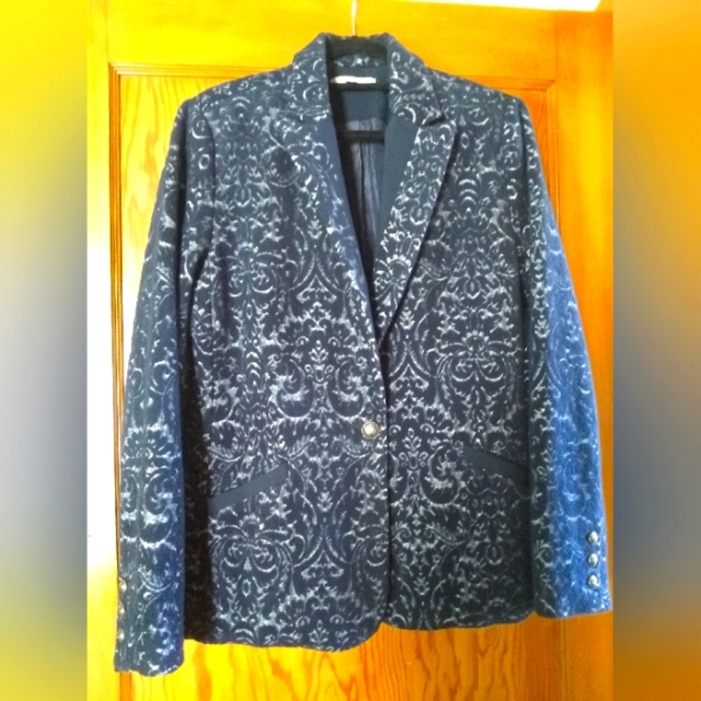 Cabi women's blazer, navy wool